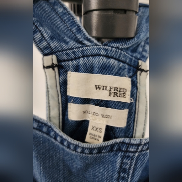 Wilfred soft denim overall shorts size xxs - Picture 2 of 4